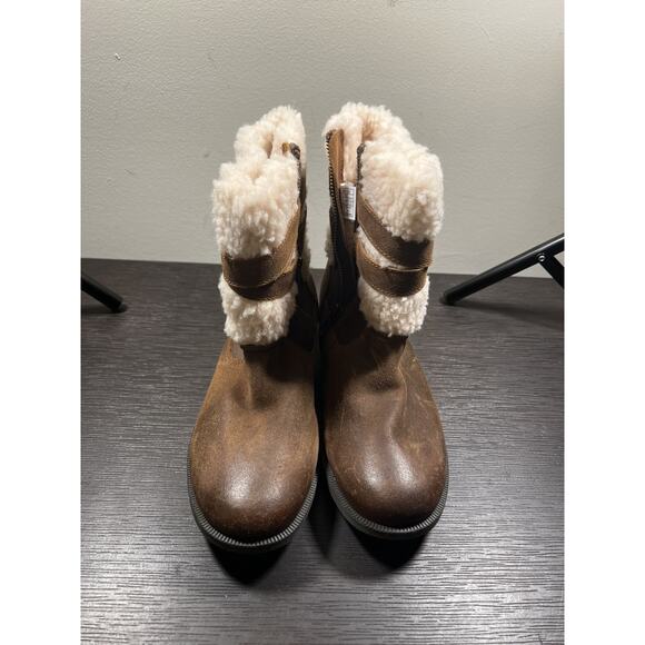 Ugg Womens Blayre III Dove Winter Boots Cold Weather Size 7.5 S/N 1095153 - Picture 4 of 8